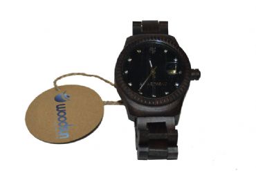 Reloj de madera redondo y madera oscura mujer