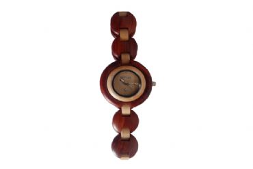 Reloj de madera redondo en Maple y Red mujer