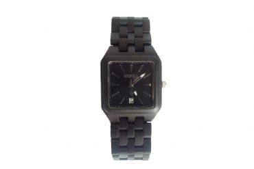 Reloj de madera con una lnea cuadrada en madera black unisex